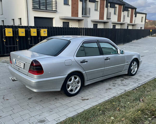 Сірий Мерседес Ц-Клас, об'ємом двигуна 2.8 л та пробігом 279 тис. км за 1999 $, фото 12 на Automoto.ua