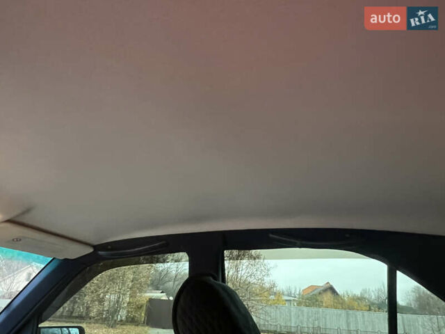 Серый Мерседес Ц-Класс, объемом двигателя 1.8 л и пробегом 296 тыс. км за 3500 $, фото 29 на Automoto.ua