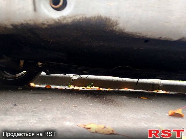 Сірий Мерседес Ц-Клас, об'ємом двигуна 2.8 л та пробігом 480 тис. км за 3315 $, фото 1 на Automoto.ua