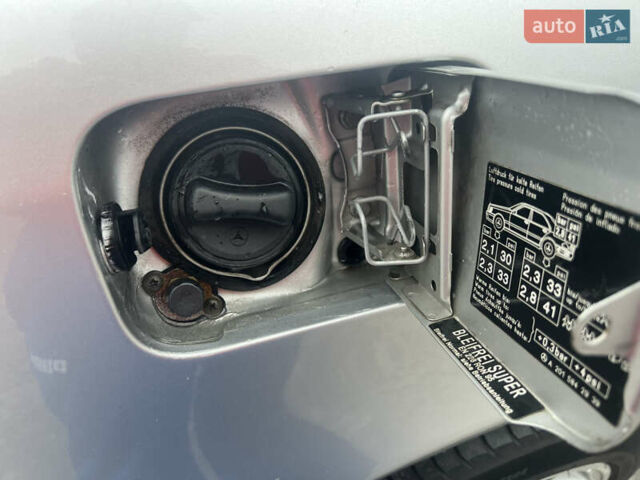 Серый Мерседес Ц-Класс, объемом двигателя 1.8 л и пробегом 296 тыс. км за 3500 $, фото 35 на Automoto.ua