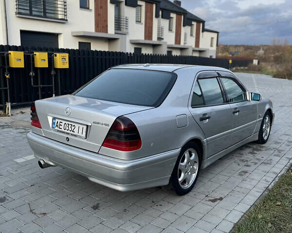 Сірий Мерседес Ц-Клас, об'ємом двигуна 2.8 л та пробігом 279 тис. км за 1999 $, фото 7 на Automoto.ua