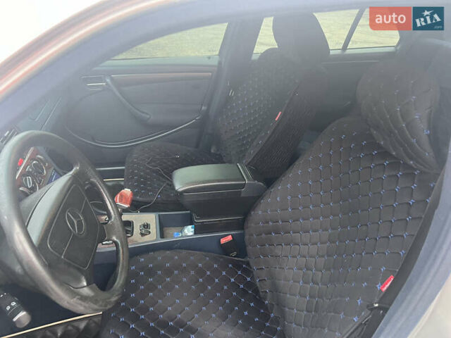 Серый Мерседес Ц-Класс, объемом двигателя 1.8 л и пробегом 296 тыс. км за 3500 $, фото 32 на Automoto.ua