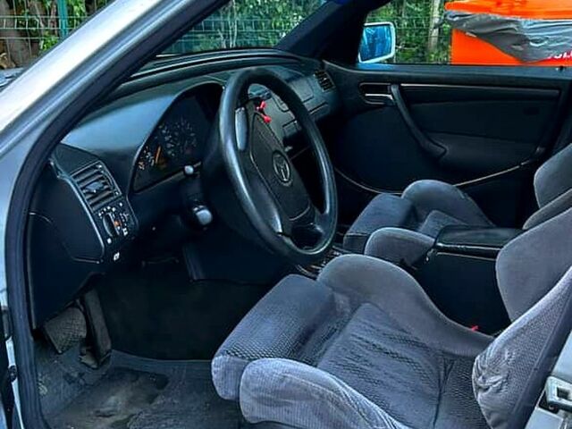Сірий Мерседес Ц-Клас, об'ємом двигуна 1.8 л та пробігом 300 тис. км за 3500 $, фото 3 на Automoto.ua