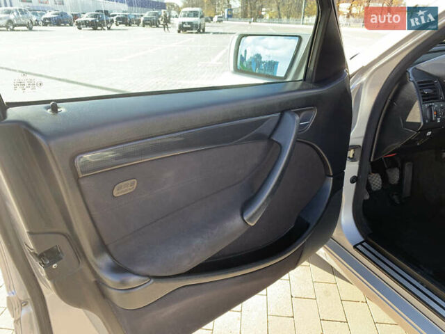 Серый Мерседес Ц-Класс, объемом двигателя 2 л и пробегом 187 тыс. км за 2900 $, фото 7 на Automoto.ua