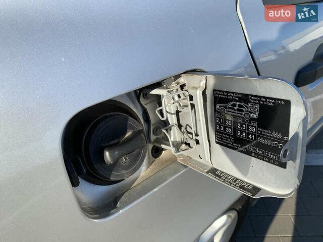 Серый Мерседес Ц-Класс, объемом двигателя 2 л и пробегом 187 тыс. км за 2900 $, фото 34 на Automoto.ua