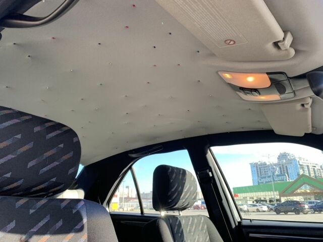 Серый Мерседес Ц-Класс, объемом двигателя 2 л и пробегом 187 тыс. км за 2900 $, фото 14 на Automoto.ua