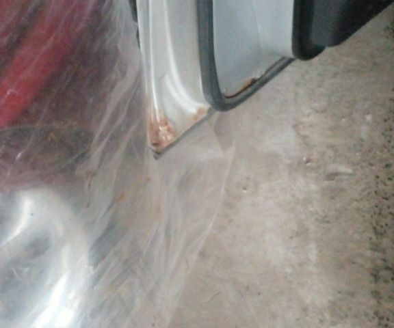 Серый Мерседес Ц-Класс, объемом двигателя 1.8 л и пробегом 3 тыс. км за 3000 $, фото 6 на Automoto.ua