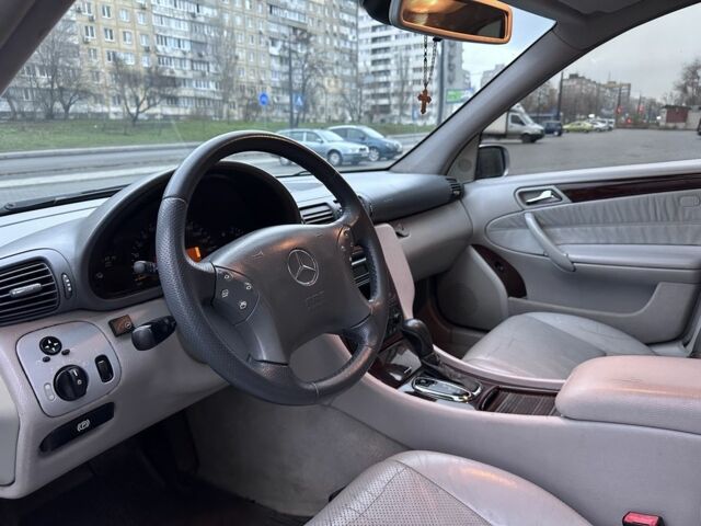 Сірий Мерседес Ц-Клас, об'ємом двигуна 2 л та пробігом 274 тис. км за 4499 $, фото 8 на Automoto.ua