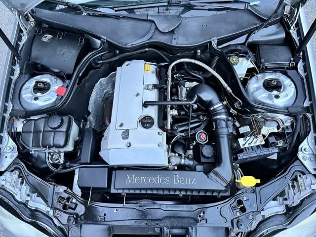 Мерседес Ц-Клас 2000 у Рахове на Automoto.ua Сірий Мерседес Ц-Клас, об'ємом двигуна 2 л та пробігом 140 тис. км за 5400 $, фото 5 на Automoto.ua