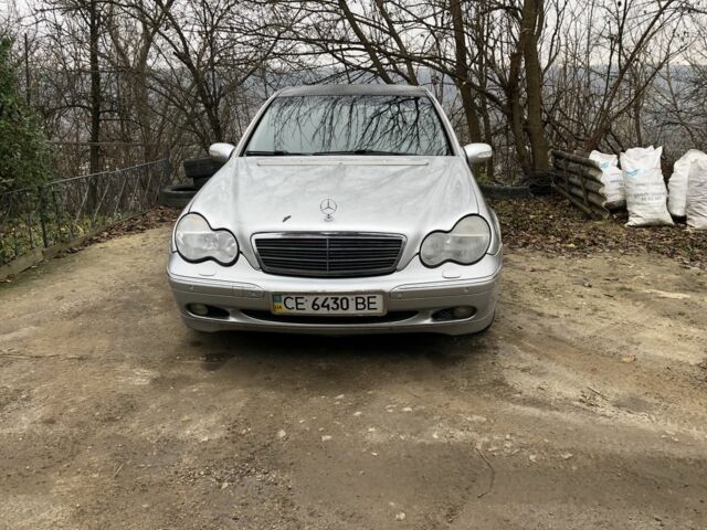 Сірий Мерседес Ц-Клас, об'ємом двигуна 2 л та пробігом 405 тис. км за 3999 $, фото 2 на Automoto.ua