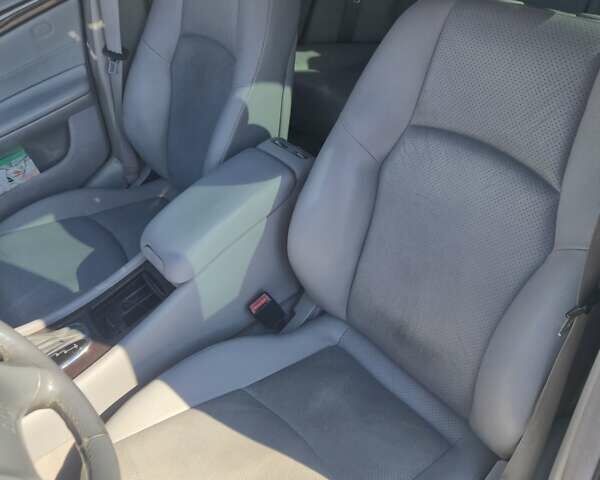 Мерседес Ц-Клас 2000 у Чорноморську (Іллічівську) на Automoto.ua Сірий Мерседес Ц-Клас, об'ємом двигуна 2 л та пробігом 373 тис. км за 4700 $, фото 2 на Automoto.ua