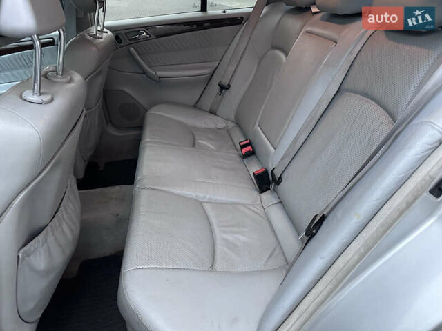 Сірий Мерседес Ц-Клас, об'ємом двигуна 2 л та пробігом 436 тис. км за 4499 $, фото 11 на Automoto.ua