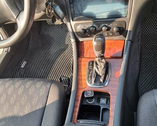Сірий Мерседес Ц-Клас, об'ємом двигуна 2 л та пробігом 341 тис. км за 5000 $, фото 16 на Automoto.ua