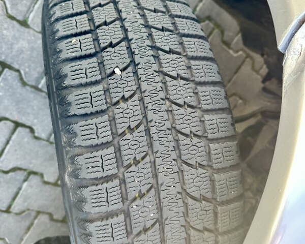 Серый Мерседес Ц-Класс, объемом двигателя 1.8 л и пробегом 250 тыс. км за 3950 $, фото 33 на Automoto.ua