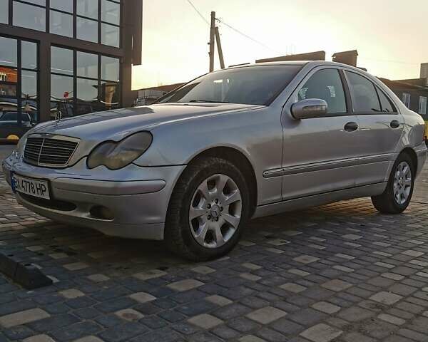 Сірий Мерседес Ц-Клас, об'ємом двигуна 2 л та пробігом 340 тис. км за 3700 $, фото 16 на Automoto.ua