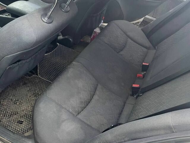 Серый Мерседес Ц-Класс, объемом двигателя 2.7 л и пробегом 360 тыс. км за 3550 $, фото 1 на Automoto.ua