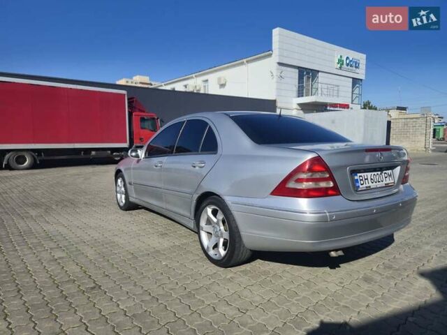 Мерседес Ц-Клас 2000 у Чорноморську (Іллічівську) на Automoto.ua Сірий Мерседес Ц-Клас, об'ємом двигуна 2 л та пробігом 373 тис. км за 4700 $, фото 15 на Automoto.ua