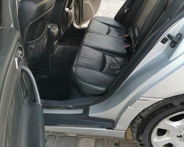 Сірий Мерседес Ц-Клас, об'ємом двигуна 2 л та пробігом 340 тис. км за 3700 $, фото 14 на Automoto.ua