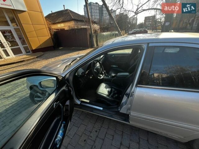 Серый Мерседес Ц-Класс, объемом двигателя 2.2 л и пробегом 407 тыс. км за 4250 $, фото 1 на Automoto.ua
