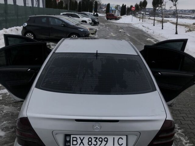 Серый Мерседес Ц-Класс, объемом двигателя 2 л и пробегом 303 тыс. км за 4300 $, фото 5 на Automoto.ua