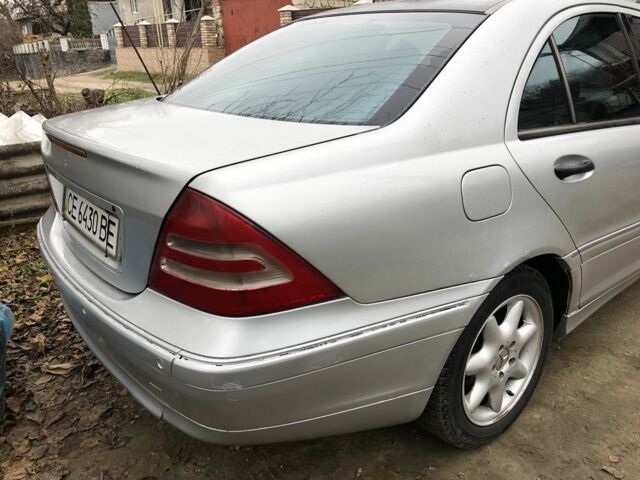 Сірий Мерседес Ц-Клас, об'ємом двигуна 2 л та пробігом 405 тис. км за 3999 $, фото 5 на Automoto.ua