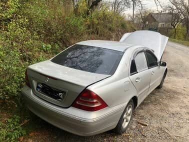 Серый Мерседес Ц-Класс, объемом двигателя 0 л и пробегом 2 тыс. км за 1500 $, фото 3 на Automoto.ua