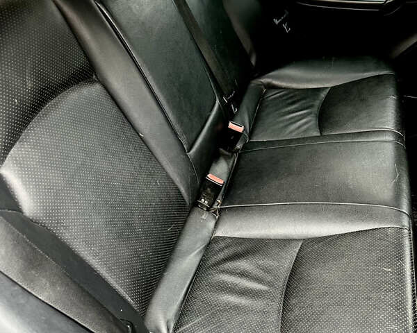 Серый Мерседес Ц-Класс, объемом двигателя 2 л и пробегом 200 тыс. км за 3800 $, фото 22 на Automoto.ua