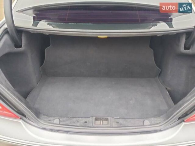 Сірий Мерседес Ц-Клас, об'ємом двигуна 2 л та пробігом 345 тис. км за 4800 $, фото 10 на Automoto.ua