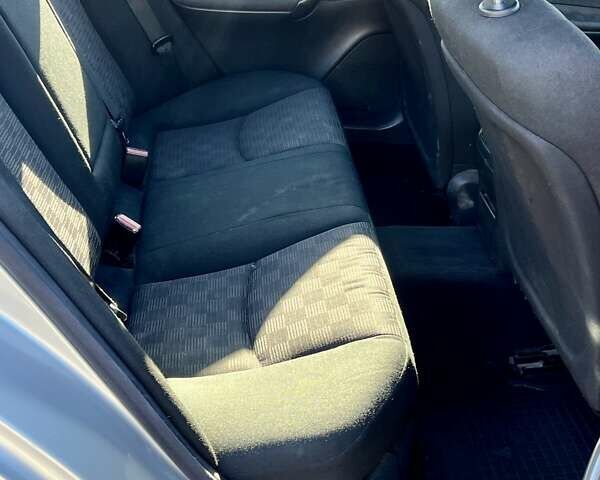 Сірий Мерседес Ц-Клас, об'ємом двигуна 2 л та пробігом 440 тис. км за 3500 $, фото 18 на Automoto.ua