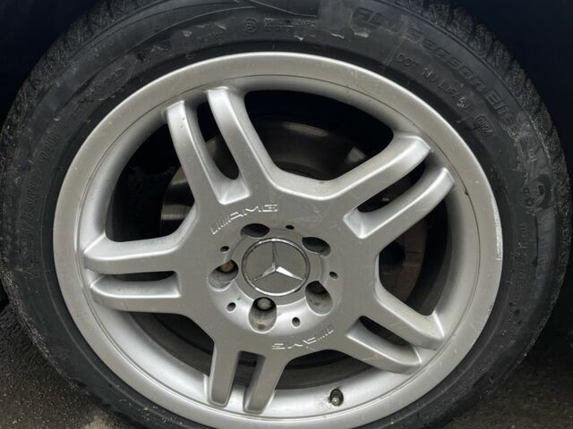 Серый Мерседес Ц-Класс, объемом двигателя 2.7 л и пробегом 308 тыс. км за 2600 $, фото 12 на Automoto.ua