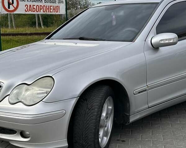 Серый Мерседес Ц-Класс, объемом двигателя 2 л и пробегом 280 тыс. км за 4600 $, фото 7 на Automoto.ua
