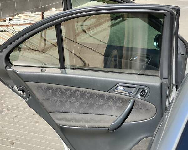 Сірий Мерседес Ц-Клас, об'ємом двигуна 2 л та пробігом 354 тис. км за 3500 $, фото 18 на Automoto.ua
