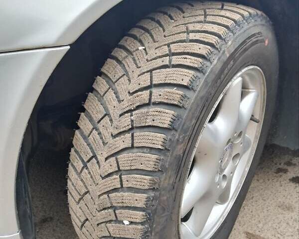 Сірий Мерседес Ц-Клас, об'ємом двигуна 2 л та пробігом 345 тис. км за 4800 $, фото 15 на Automoto.ua