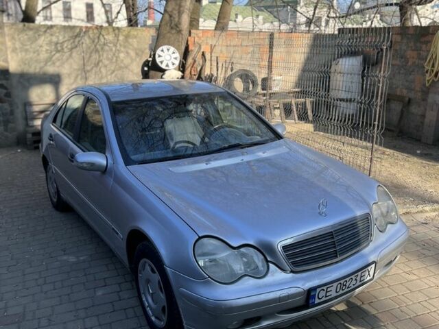 Сірий Мерседес Ц-Клас, об'ємом двигуна 2.1 л та пробігом 301 тис. км за 5500 $, фото 1 на Automoto.ua