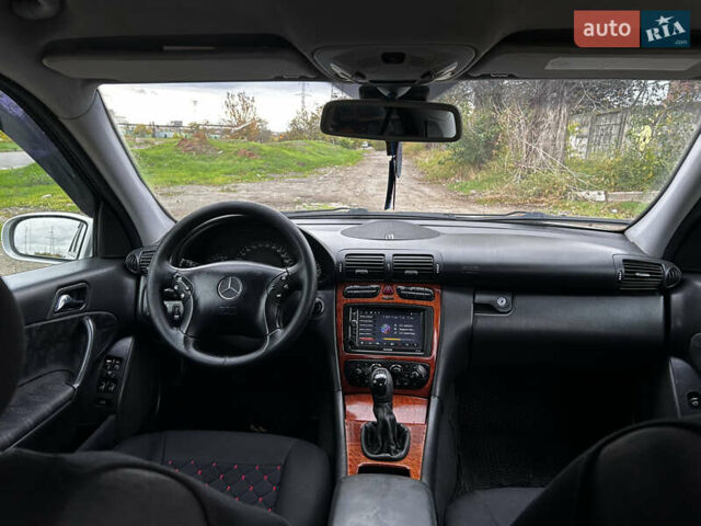 Мерседес Ц-Клас 2001 у Миколаєві на Automoto.ua Сірий Мерседес Ц-Клас, об'ємом двигуна 2 л та пробігом 343 тис. км за 4700 $, фото 9 на Automoto.ua