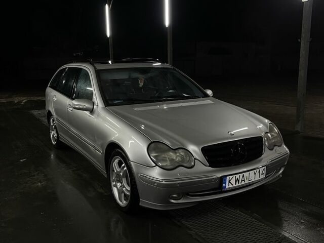 Серый Мерседес Ц-Класс, объемом двигателя 2.7 л и пробегом 308 тыс. км за 2600 $, фото 1 на Automoto.ua