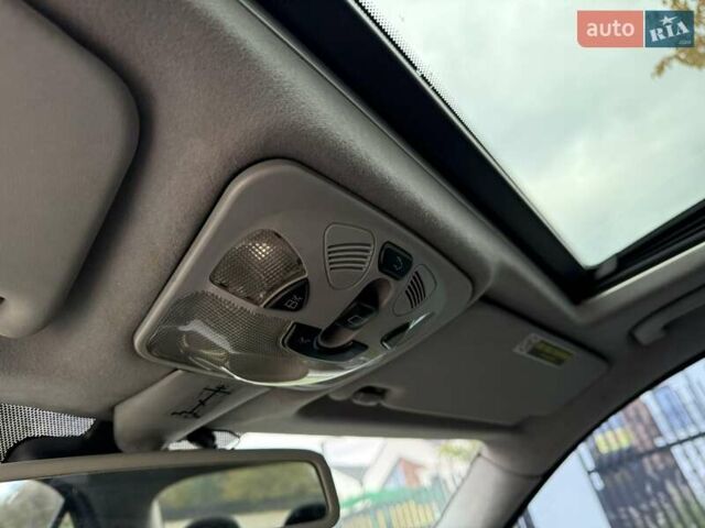 Серый Мерседес Ц-Класс, объемом двигателя 2.1 л и пробегом 319 тыс. км за 4500 $, фото 16 на Automoto.ua