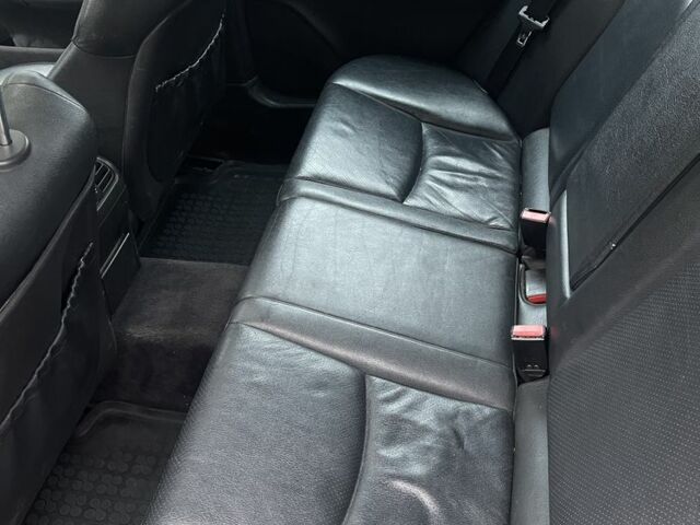 Серый Мерседес Ц-Класс, объемом двигателя 2.7 л и пробегом 308 тыс. км за 2600 $, фото 5 на Automoto.ua