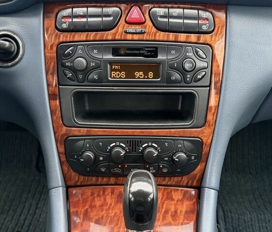 Сірий Мерседес Ц-Клас, об'ємом двигуна 2.2 л та пробігом 300 тис. км за 3100 $, фото 15 на Automoto.ua