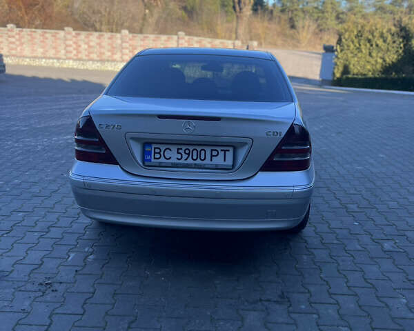 Сірий Мерседес Ц-Клас, об'ємом двигуна 2.69 л та пробігом 300 тис. км за 4900 $, фото 14 на Automoto.ua