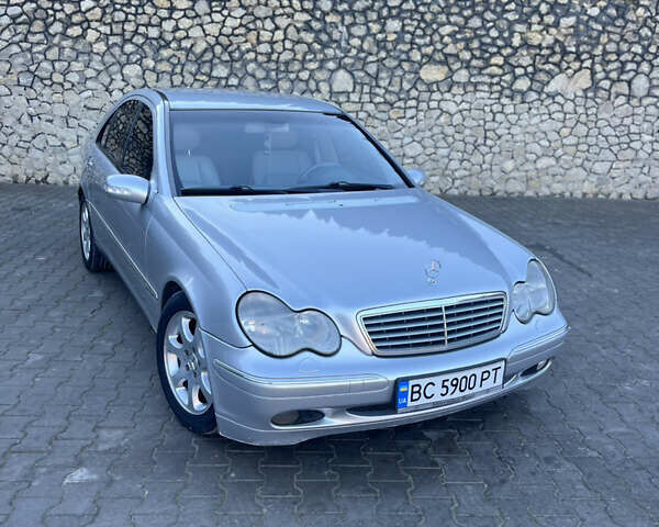 Сірий Мерседес Ц-Клас, об'ємом двигуна 2.69 л та пробігом 300 тис. км за 4900 $, фото 8 на Automoto.ua