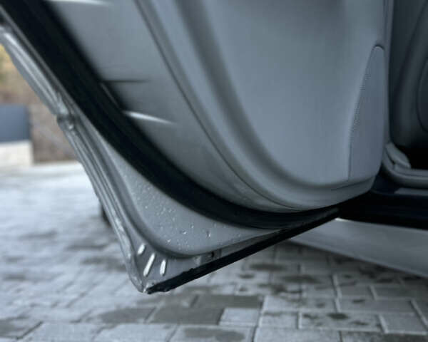 Сірий Мерседес Ц-Клас, об'ємом двигуна 2.69 л та пробігом 296 тис. км за 4200 $, фото 20 на Automoto.ua