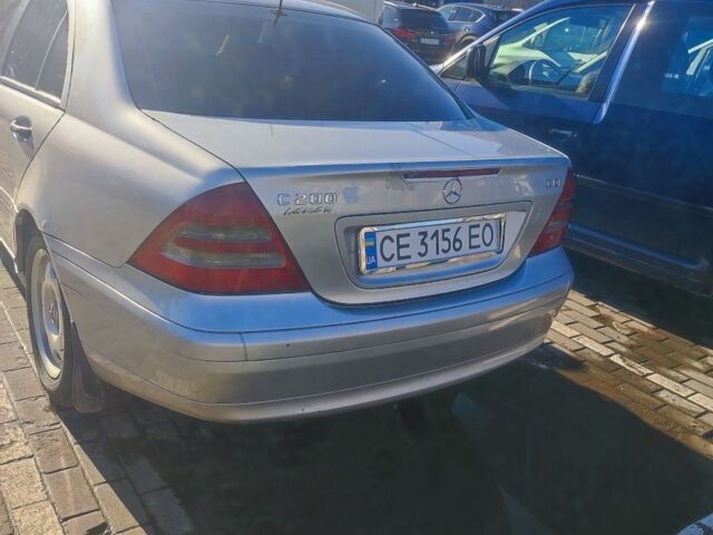 Серый Мерседес Ц-Класс, объемом двигателя 2.1 л и пробегом 300 тыс. км за 3900 $, фото 5 на Automoto.ua