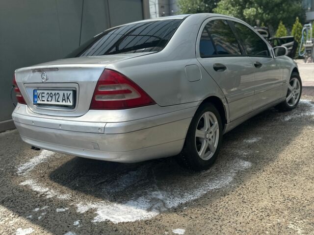 Сірий Мерседес Ц-Клас, об'ємом двигуна 1.8 л та пробігом 3 тис. км за 4000 $, фото 3 на Automoto.ua