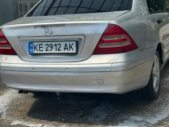 Сірий Мерседес Ц-Клас, об'ємом двигуна 1.8 л та пробігом 3 тис. км за 4000 $, фото 1 на Automoto.ua