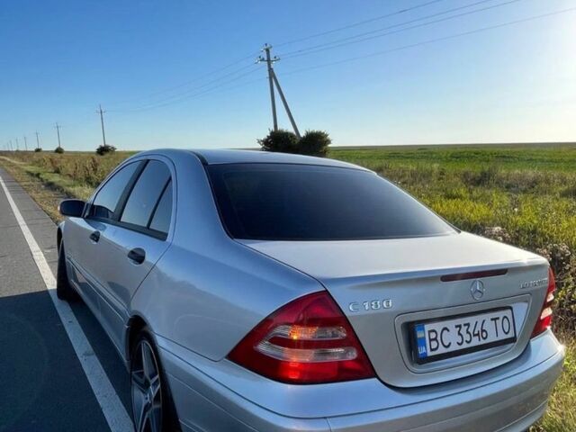 Сірий Мерседес Ц-Клас, об'ємом двигуна 1.8 л та пробігом 280 тис. км за 4900 $, фото 4 на Automoto.ua