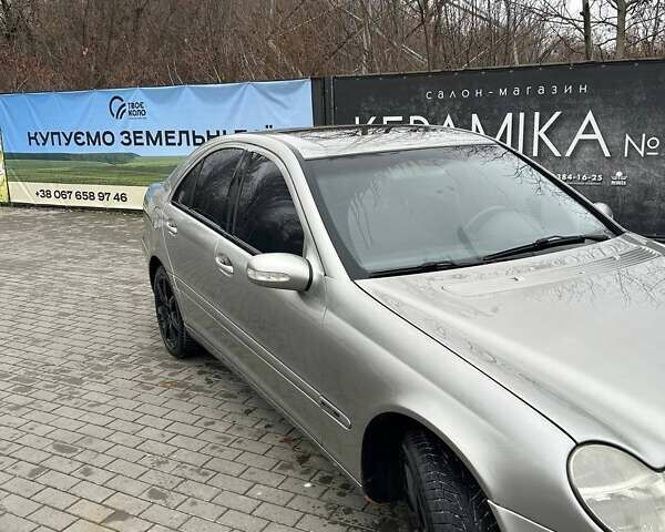 Серый Мерседес Ц-Класс, объемом двигателя 1.8 л и пробегом 325 тыс. км за 4400 $, фото 15 на Automoto.ua