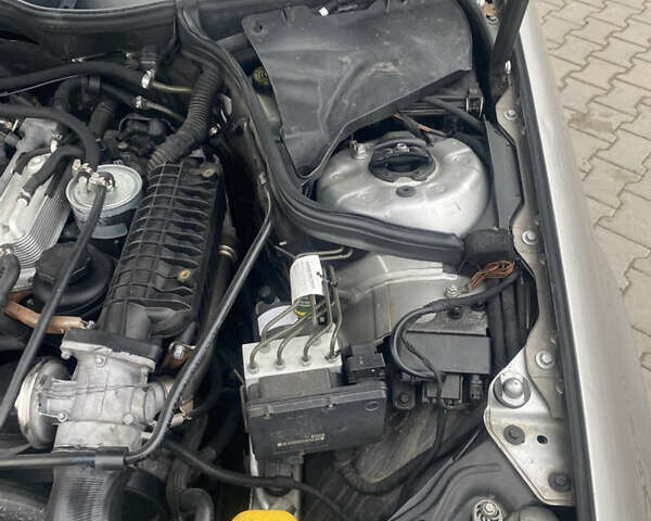 Серый Мерседес Ц-Класс, объемом двигателя 2.2 л и пробегом 340 тыс. км за 4200 $, фото 17 на Automoto.ua