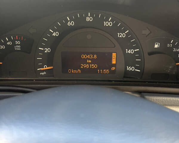 Сірий Мерседес Ц-Клас, об'ємом двигуна 2.69 л та пробігом 300 тис. км за 4900 $, фото 17 на Automoto.ua