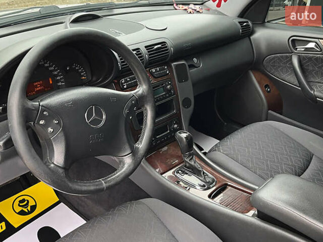 Серый Мерседес Ц-Класс, объемом двигателя 1.8 л и пробегом 250 тыс. км за 6990 $, фото 9 на Automoto.ua